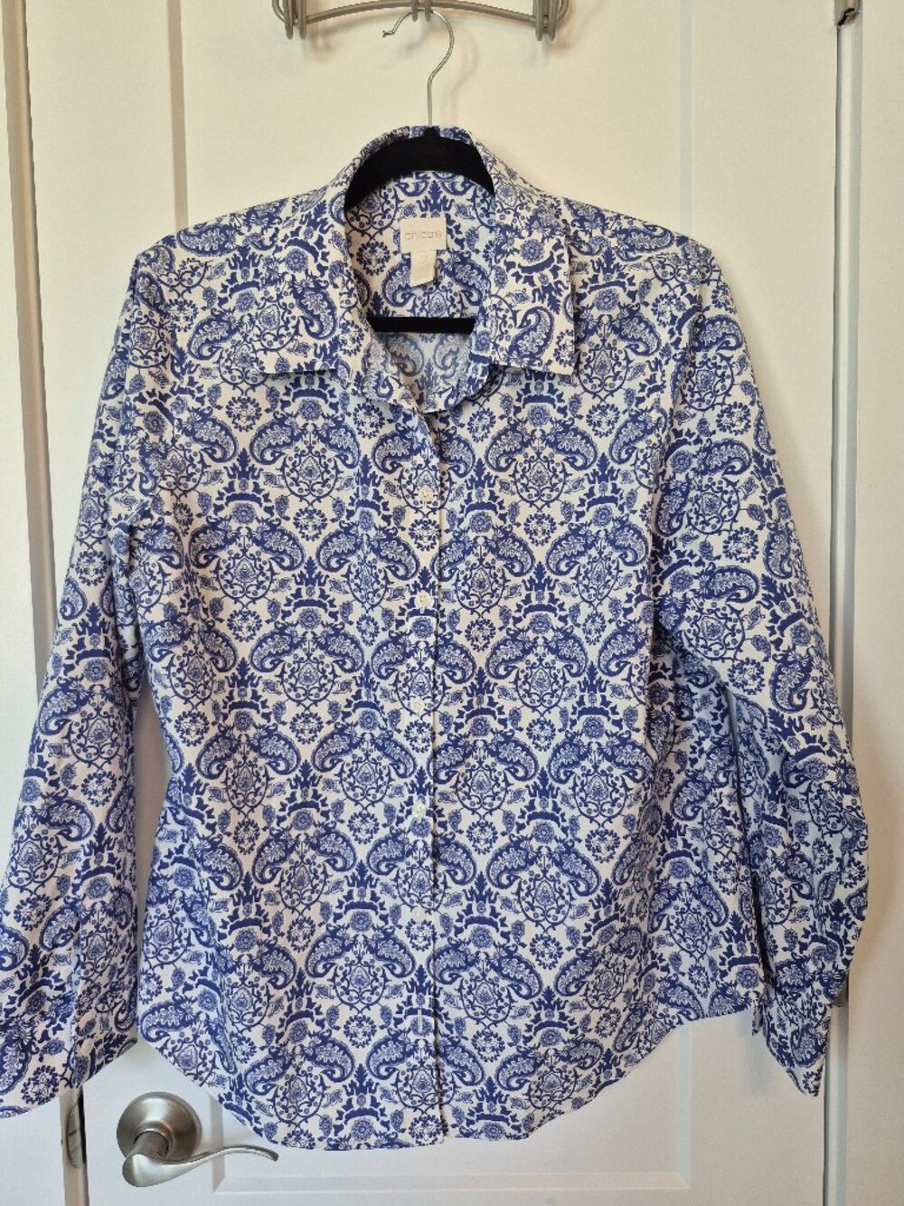 Chico’s Women’s Blue Paisley Button Up Shirt Long Sleeve Lightweight Top Size 2